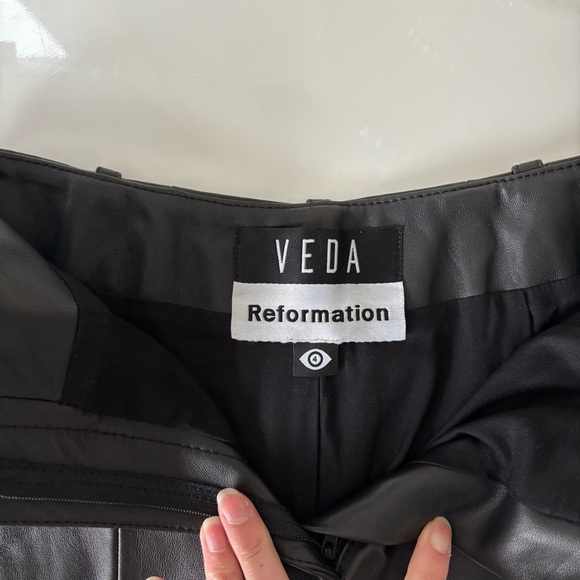 REFORMATION Veda Leather High Rise Short - Picture 8 of 14